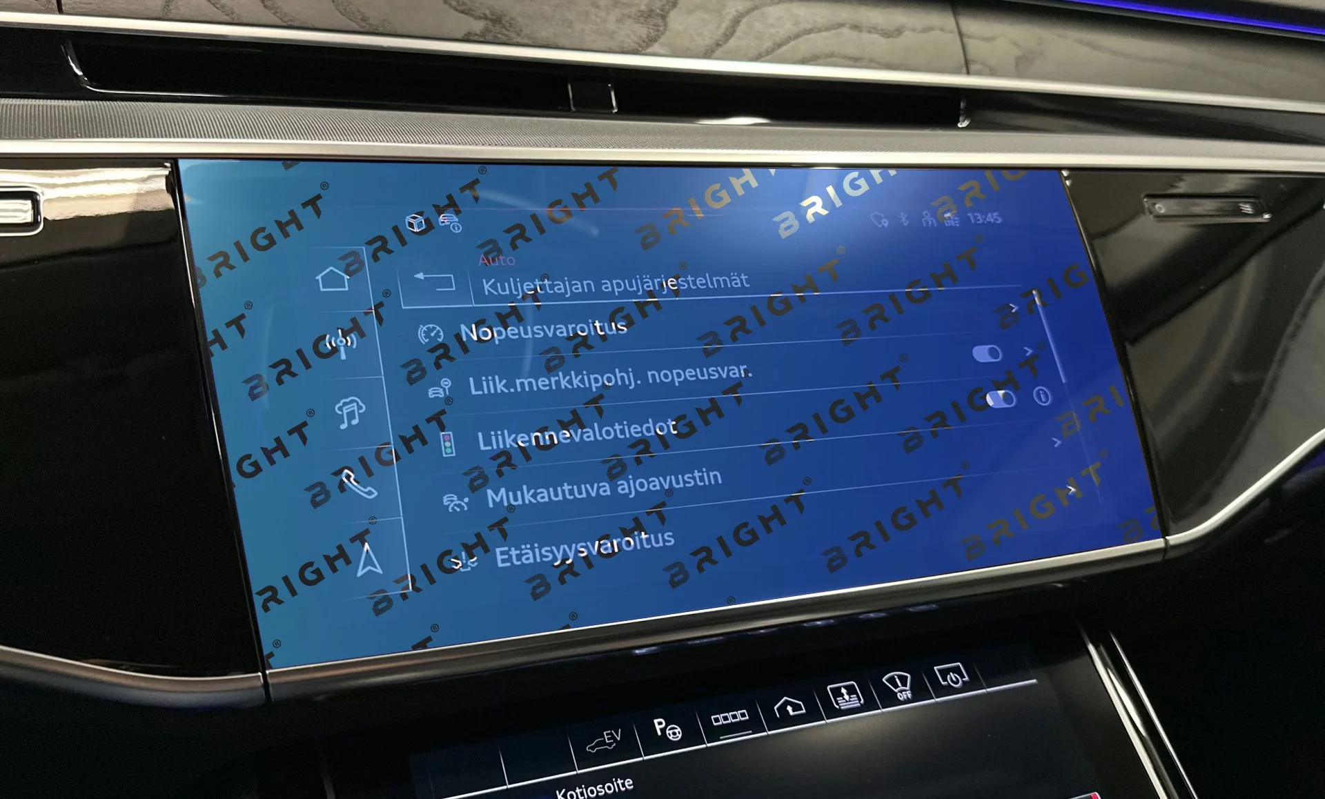 BG-AUDI-A8-2023-MULT-12-1