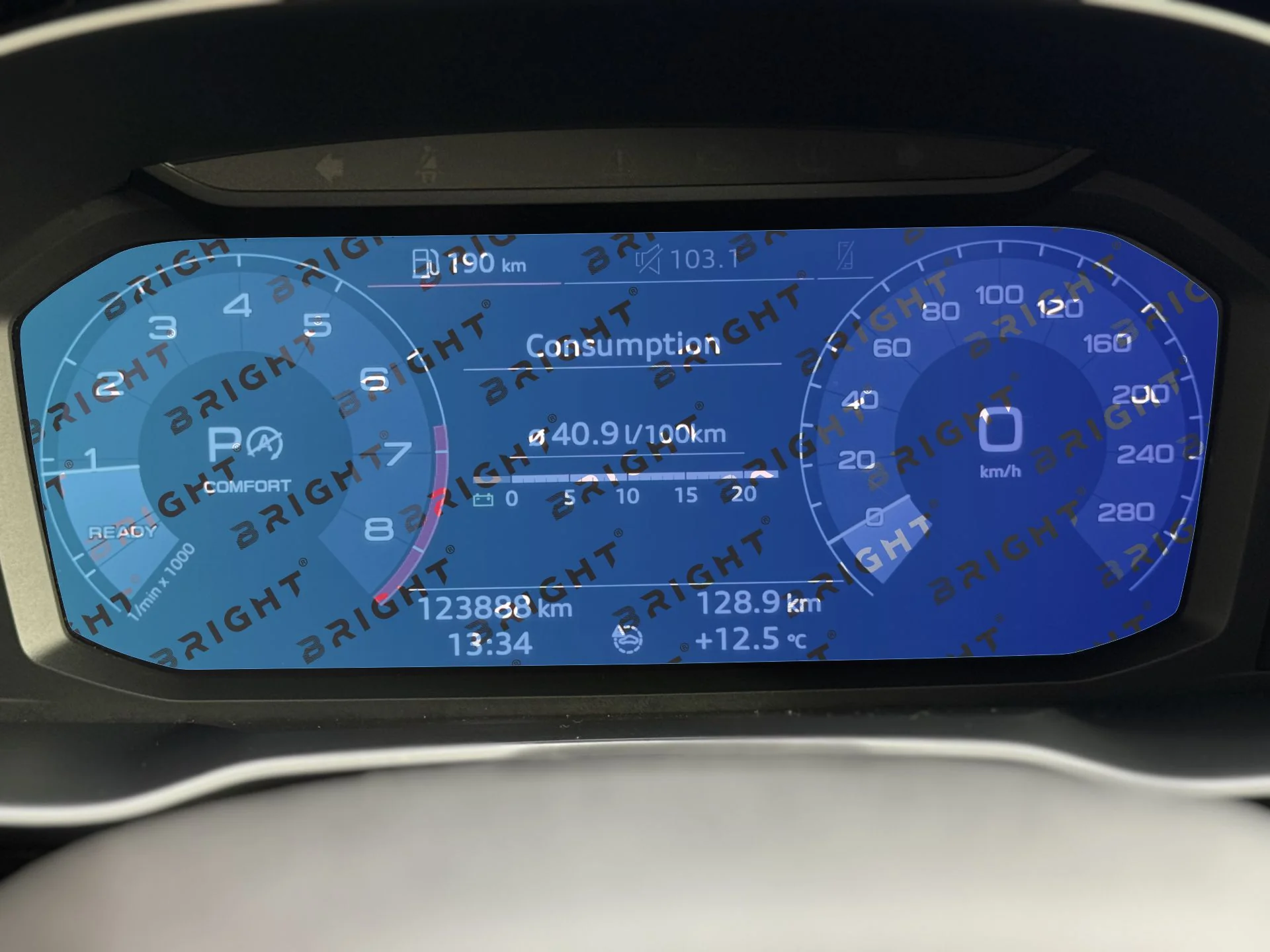 BG-AUDI-Q3-2019-PAN-9-9