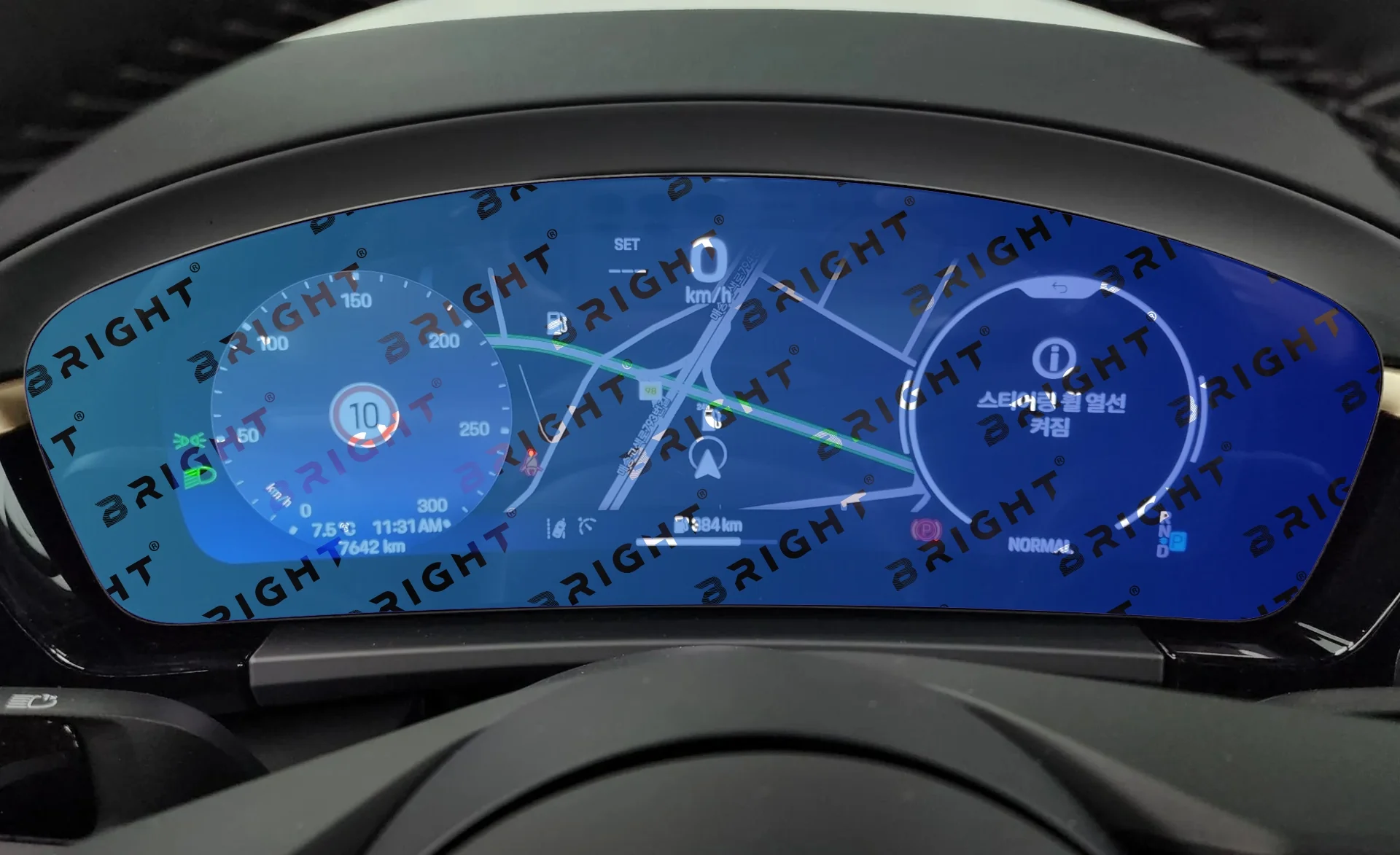 porsche-macan-electric-2024-15-2-panel-pryladiv
