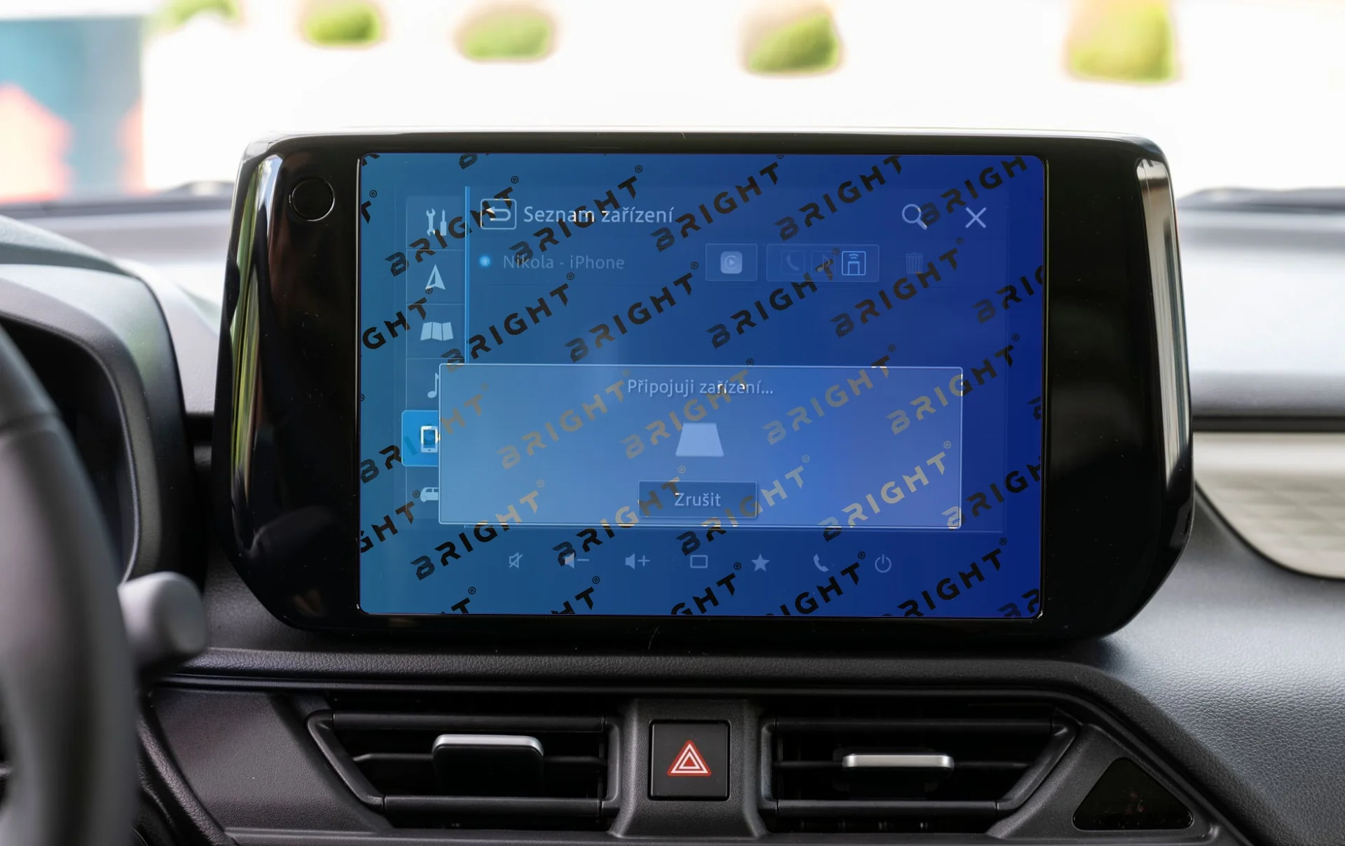 suzuki-swift-2023-10-5-multymedia